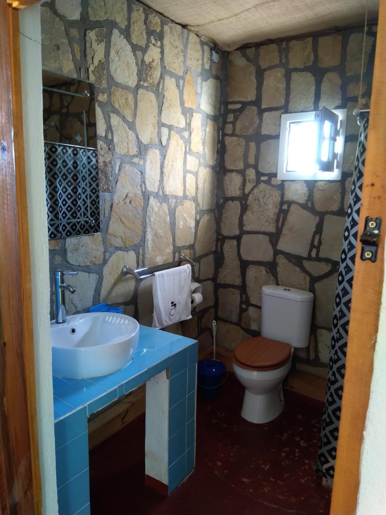 Chambre D'Hote Ristorante Pizzeria Liberta Ranohira Exteriör bild